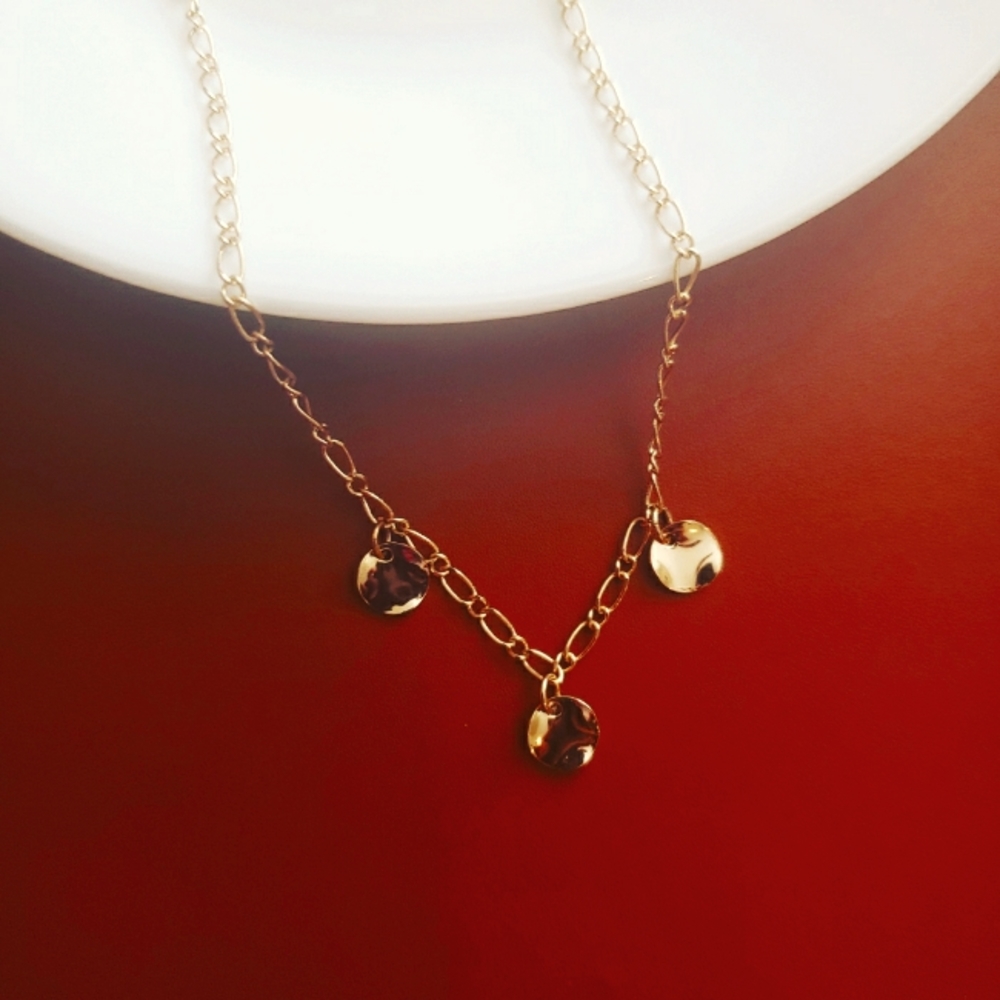 Handmade Gold circle pendant necklace